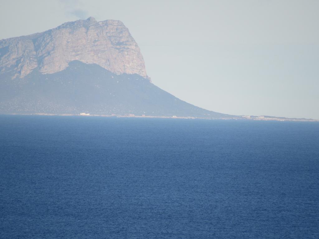 Port Of Call Simonʼs Town Екстериор снимка
